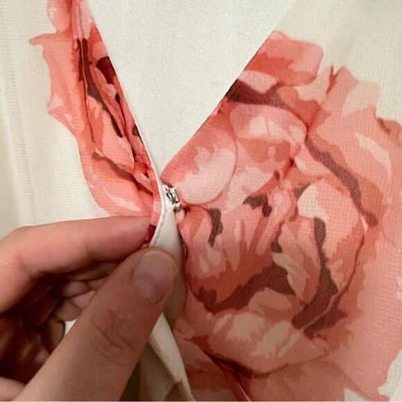 Premier Amour Maxi Dress 6 - Picture 2 of 8